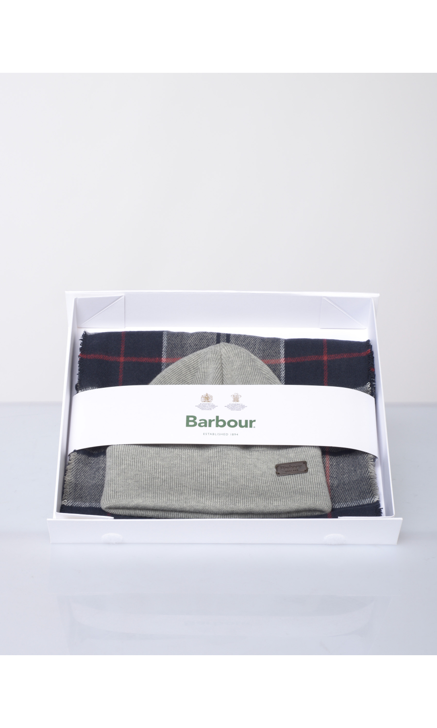 box da uomo Barbour con berretto e sciarpa a quadri