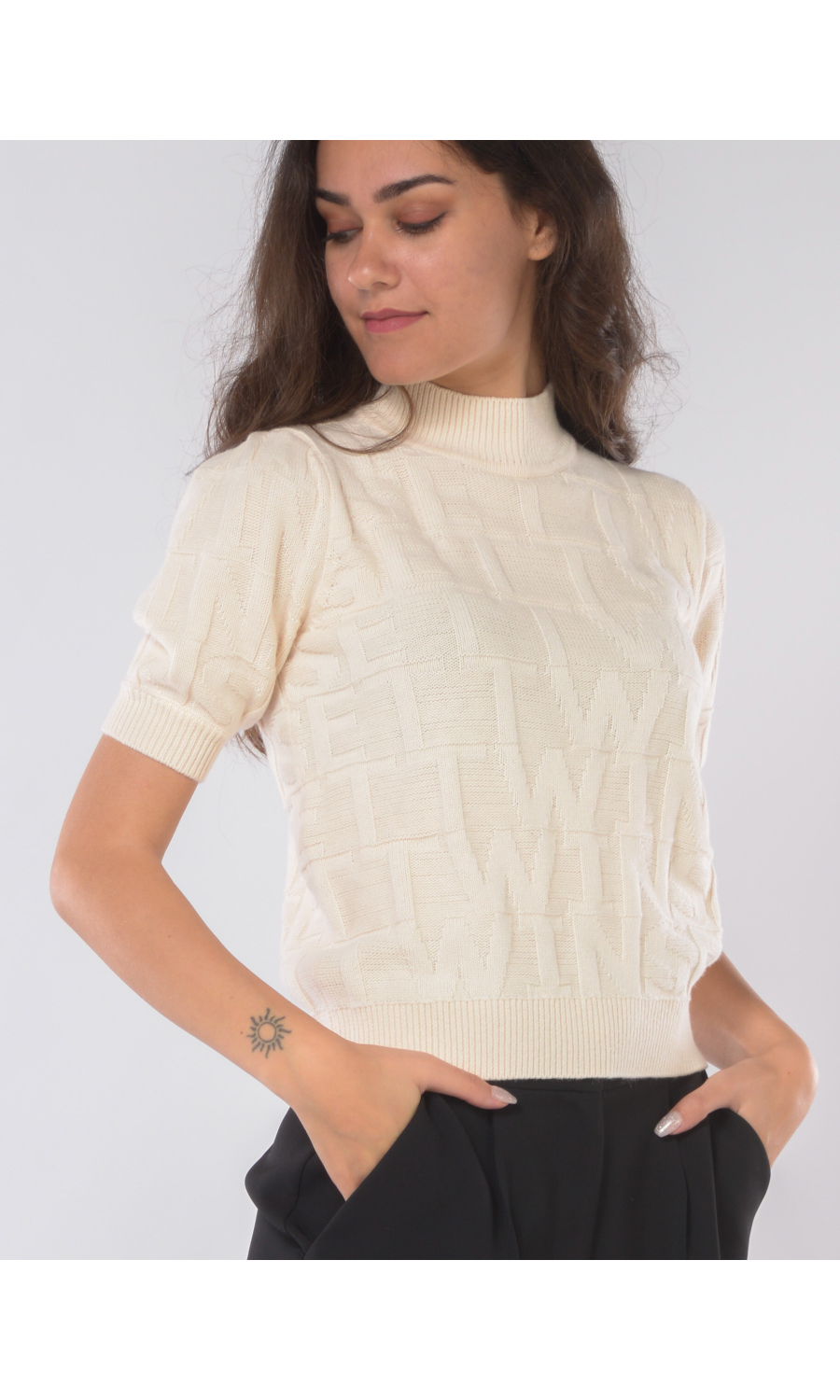 maglia da donna Twinset manica corta con loghi jacquard